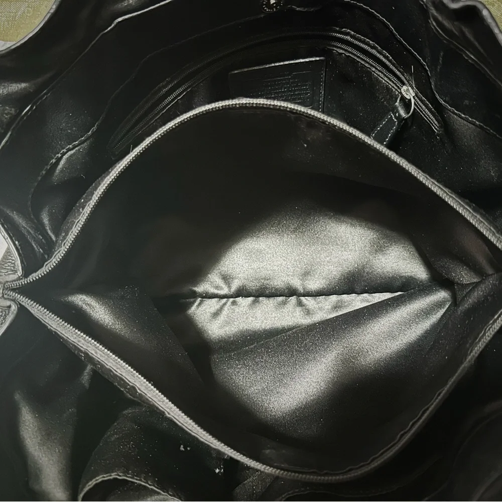 Vintage style Y2K Coach Black Leather Tote Bag shoulder bag - Picture 8 of 16